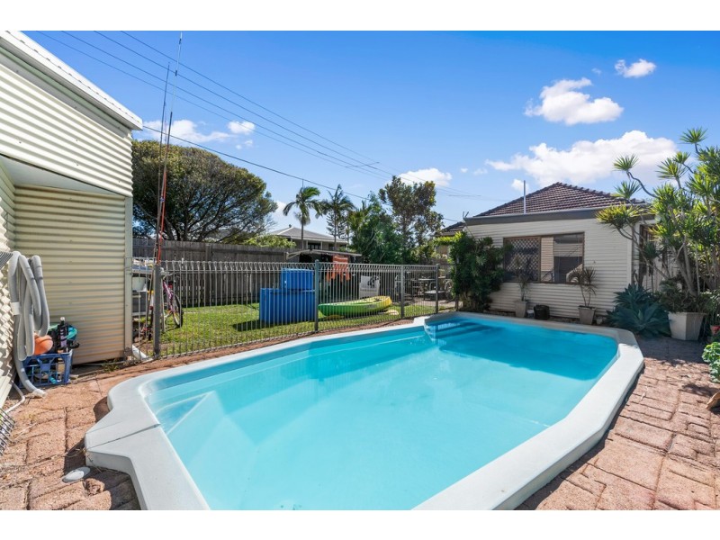 21 Adams Street, Scarborough QLD 4020