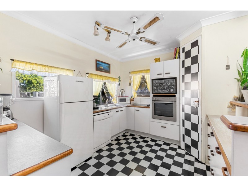 21 Adams Street, Scarborough QLD 4020