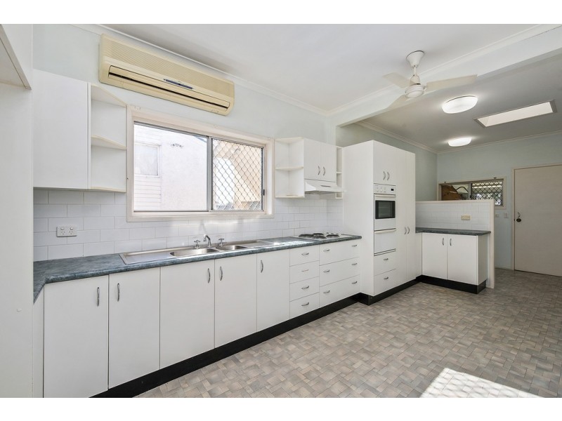 28 King Street, Woody Point QLD 4019