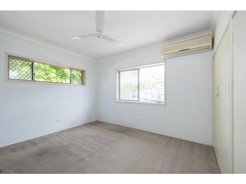 28 King Street, Woody Point QLD 4019