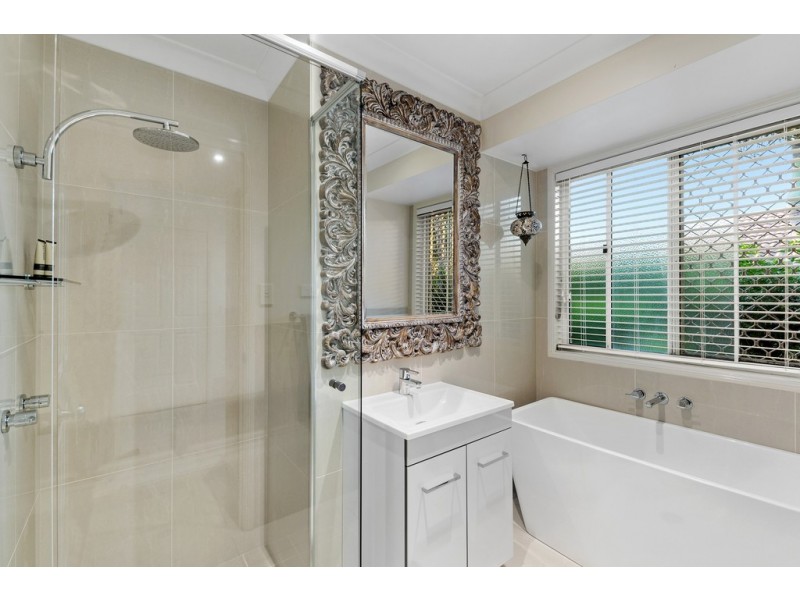 7 Harold Court, Rothwell QLD 4022