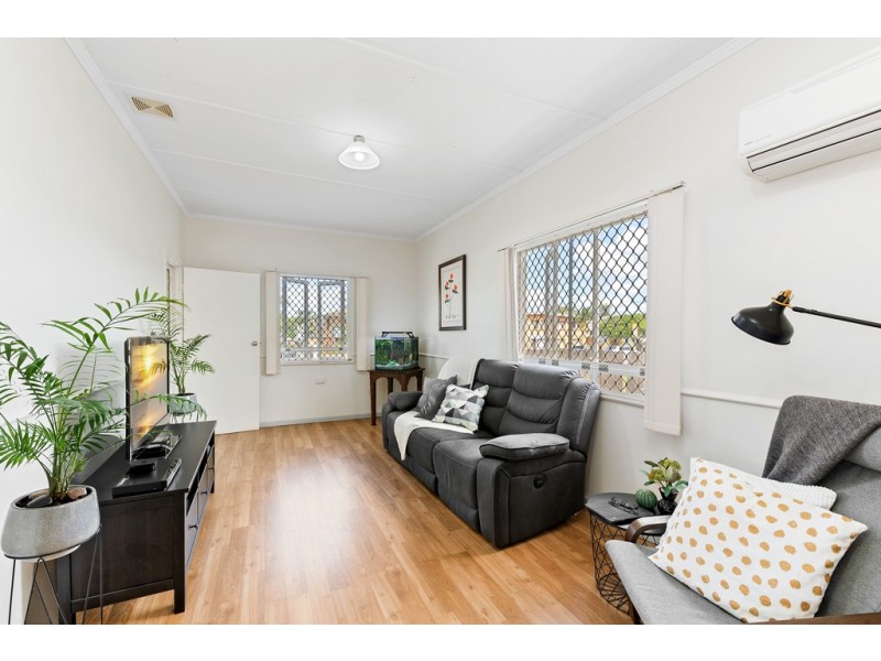 66 Collins Street, Woody Point QLD 4019