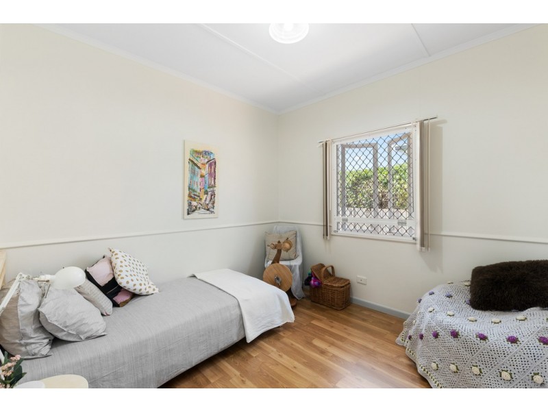 66 Collins Street, Woody Point QLD 4019