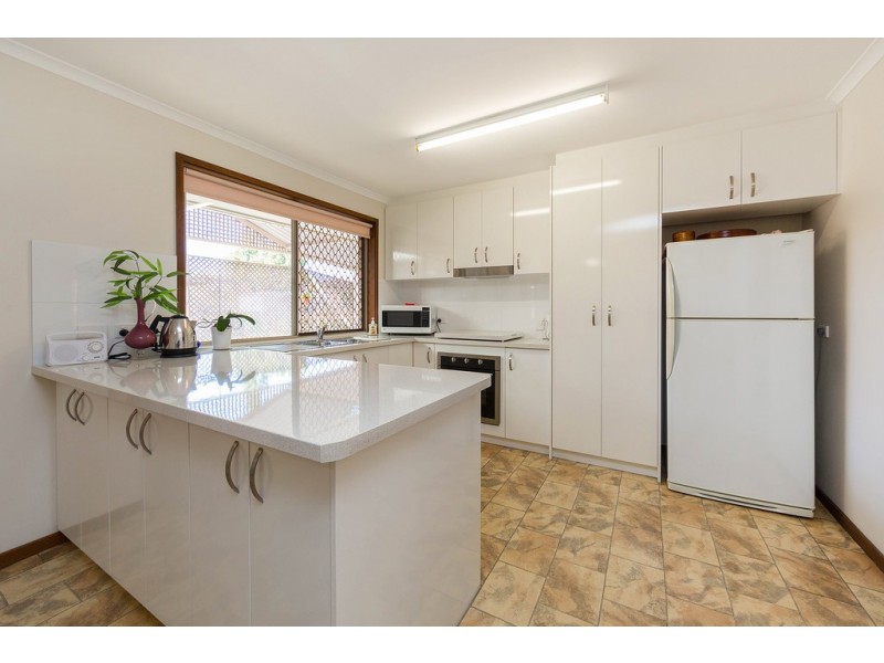 143 Anzac Avenue, Redcliffe QLD 4020