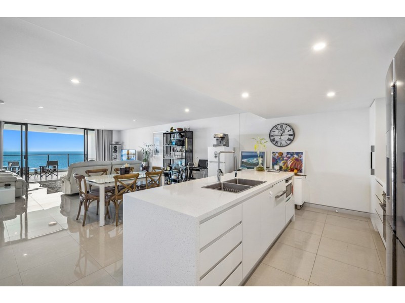 34/36 Woodcliffe Crescent, Woody Point QLD 4019