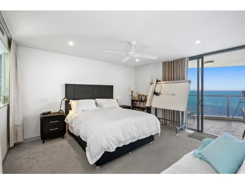 34/36 Woodcliffe Crescent, Woody Point QLD 4019