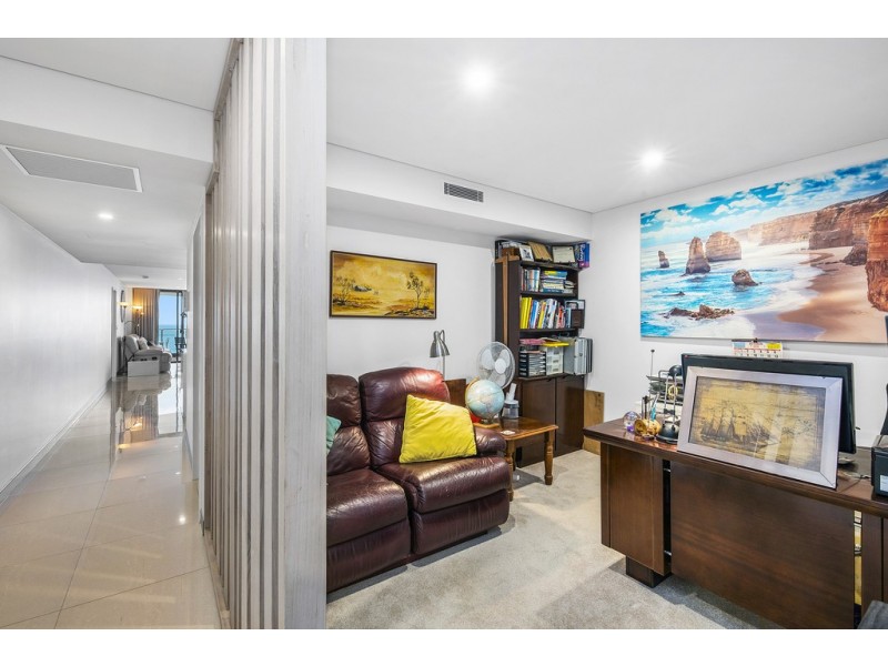 34/36 Woodcliffe Crescent, Woody Point QLD 4019