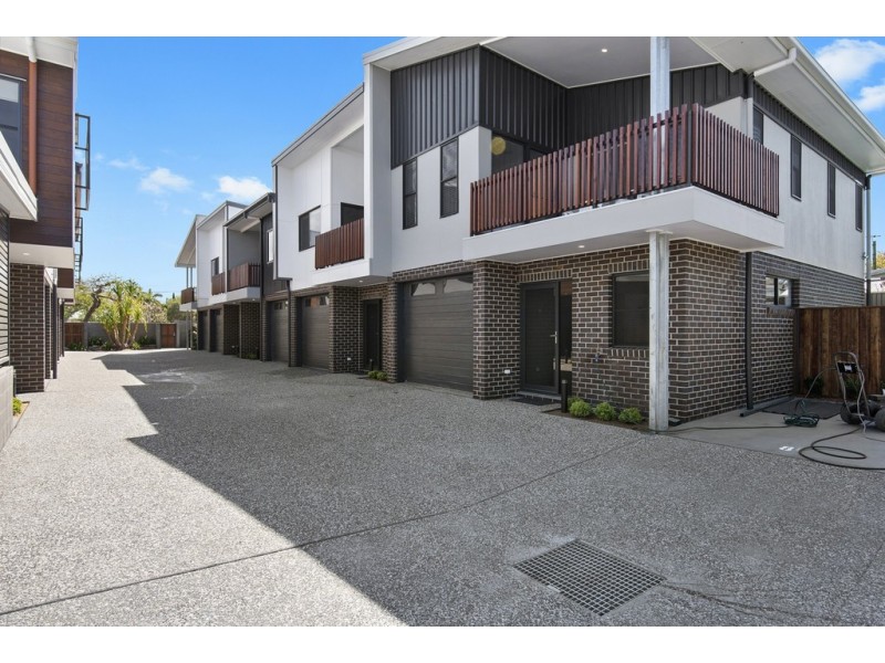 3/32-36 Hardiman Street, Woody Point QLD 4019