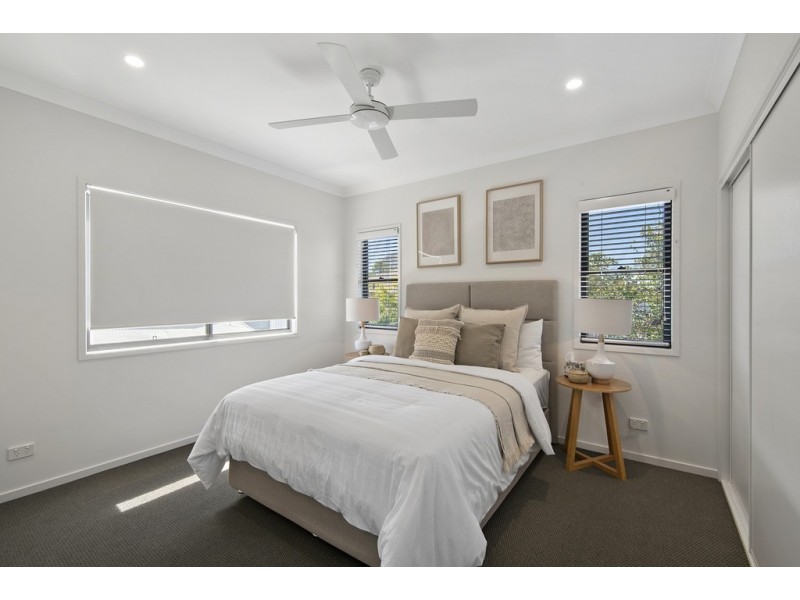 3/32-36 Hardiman Street, Woody Point QLD 4019