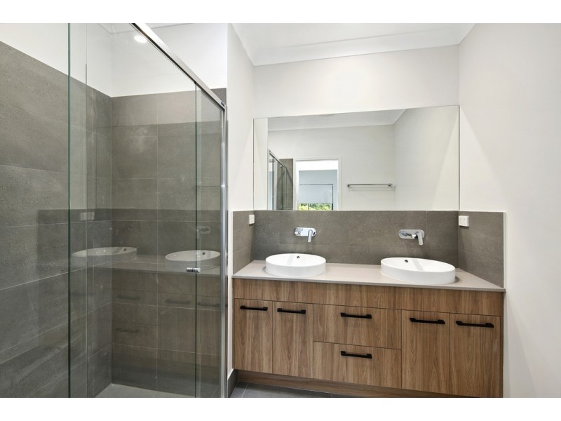 4/32-36 Hardiman Street, Woody Point QLD 4019