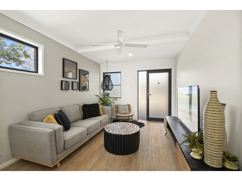 4/32-36 Hardiman Street, Woody Point QLD 4019