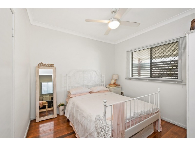 17 Twentieth Avenue, Brighton QLD 4017