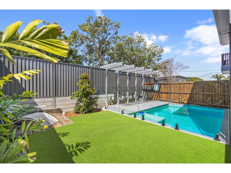 9/32-36 Hardiman Street, Woody Point QLD 4019