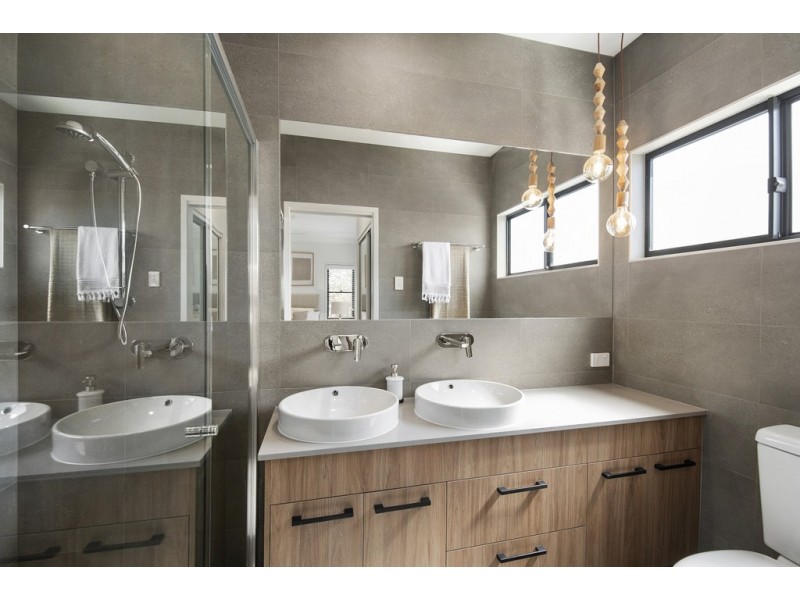 9/32-36 Hardiman Street, Woody Point QLD 4019