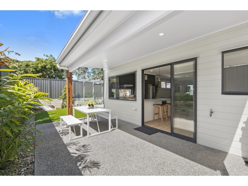 9/32-36 Hardiman Street, Woody Point QLD 4019