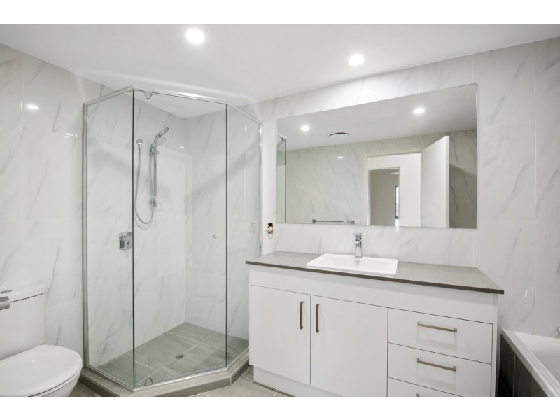8/12 Louis Street, Redcliffe QLD 4020
