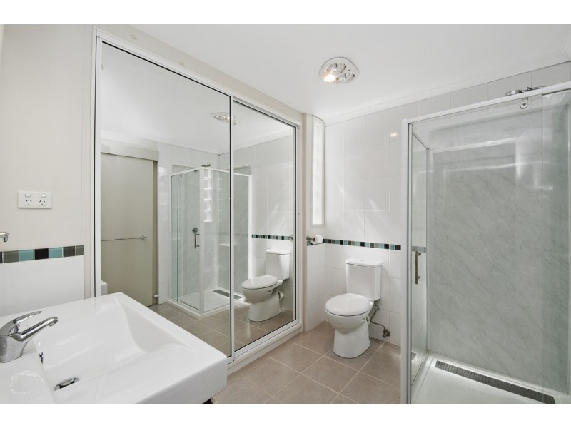 15 Victoria Avenue, Woody Point QLD 4019