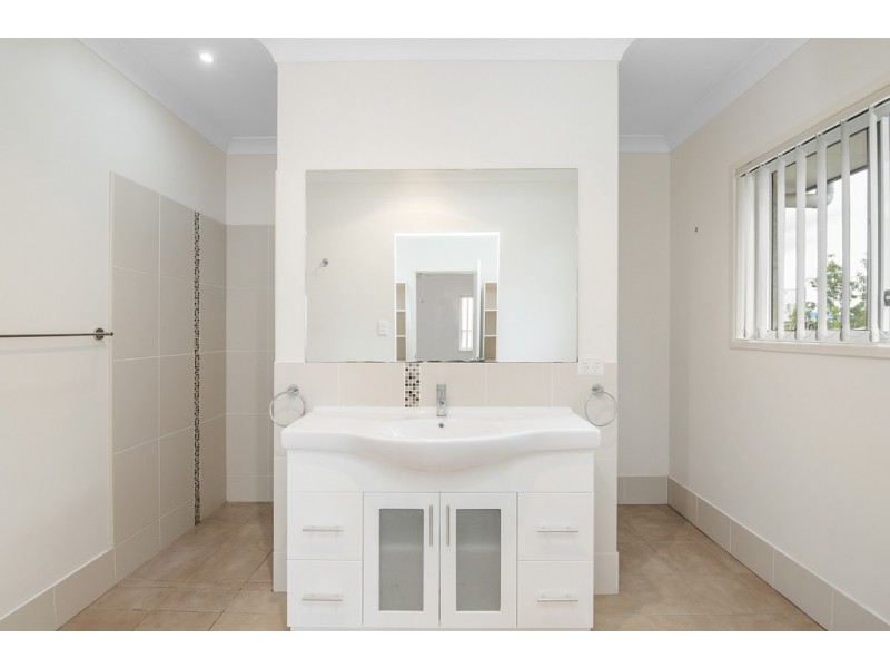 61 Astley Parade, North Lakes QLD 4509