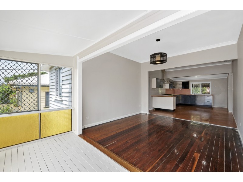 17 Laura Street, Clontarf QLD 4019