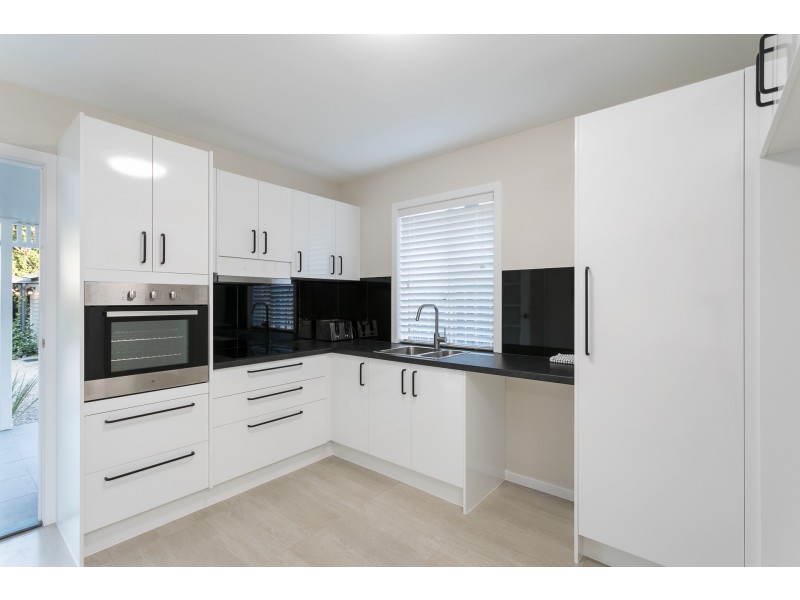 482 Oxley Avenue, Redcliffe QLD 4020