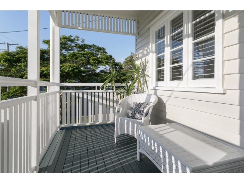 482 Oxley Avenue, Redcliffe QLD 4020