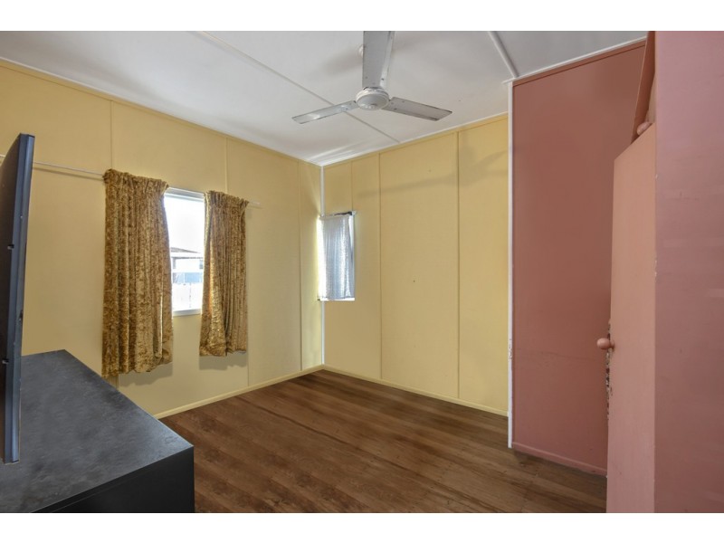 28 Valerie Street, Clontarf QLD 4019