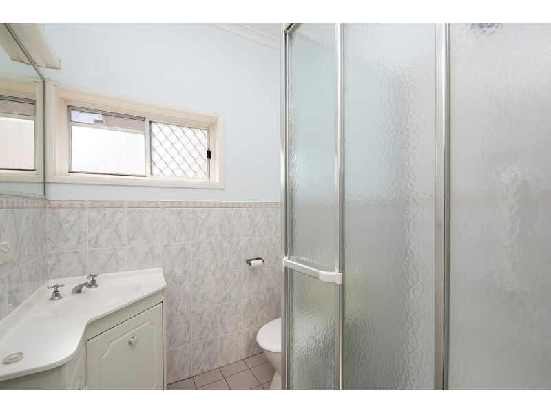 28 King Street, Woody Point QLD 4019