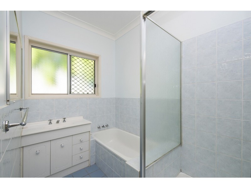 28 King Street, Woody Point QLD 4019