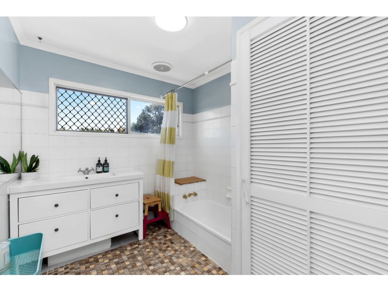 1 Fox Street, Strathpine QLD 4500