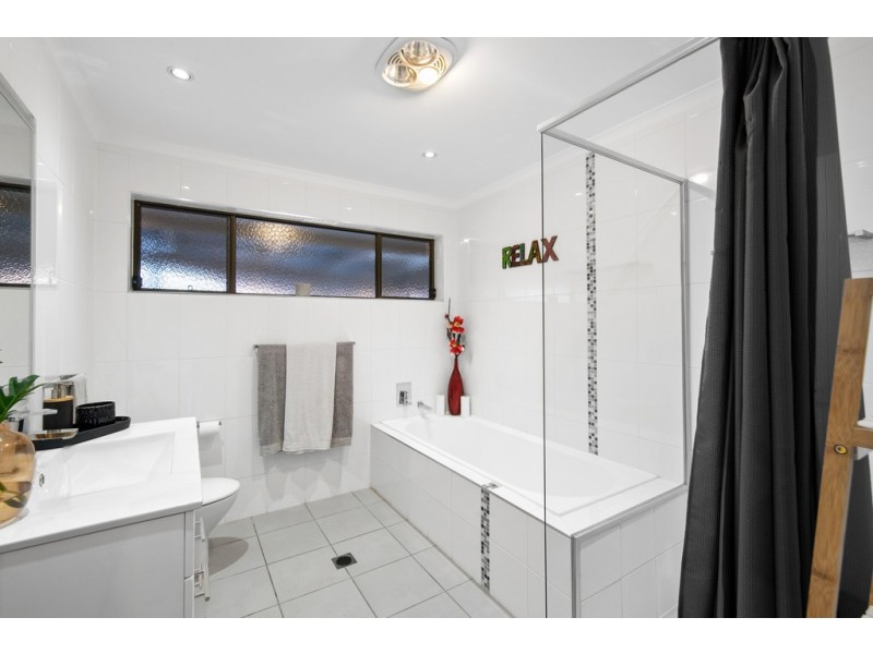 13 Drambuie Court, Kippa-ring QLD 4021