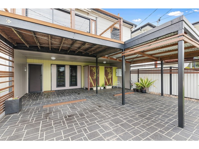 15a Victoria Avenue, Woody Point QLD 4019