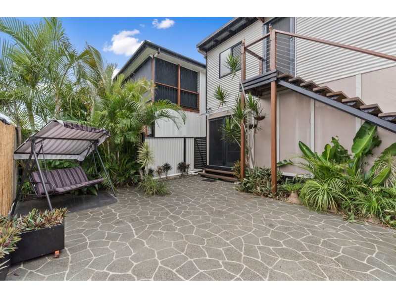15a Victoria Avenue, Woody Point QLD 4019