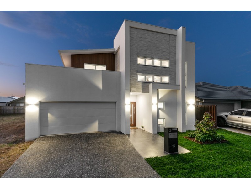 16 Crusade Street, Newport QLD 4020