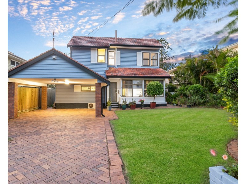 9 Frost Street, Clontarf QLD 4019