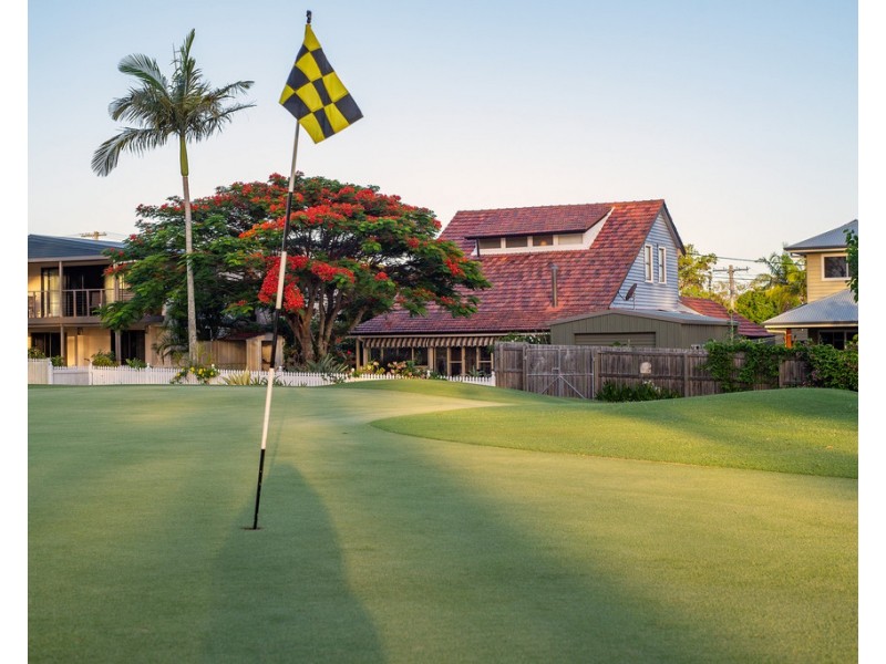 9 Frost Street, Clontarf QLD 4019