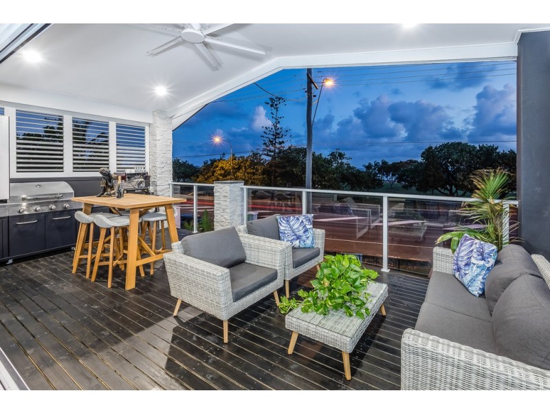 196 Hornibrook Esplanade, Woody Point QLD 4019