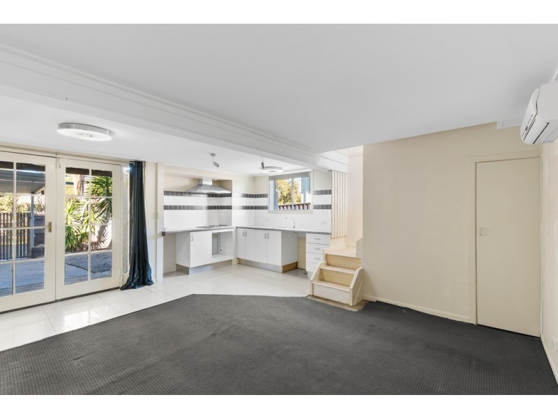 10 Pearen Street, Clontarf QLD 4019