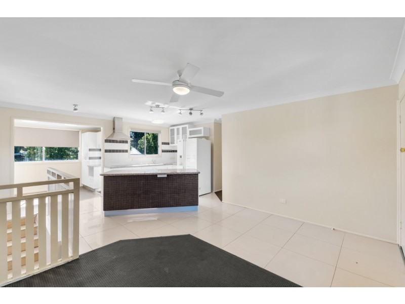 10 Pearen Street, Clontarf QLD 4019