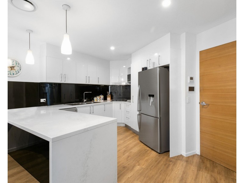 802/81 Sutton Street, Redcliffe QLD 4020