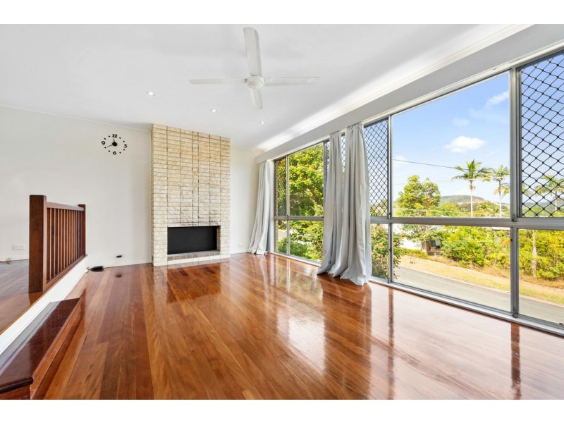 20 Eurobin Crescent, Ferny Hills QLD 4055