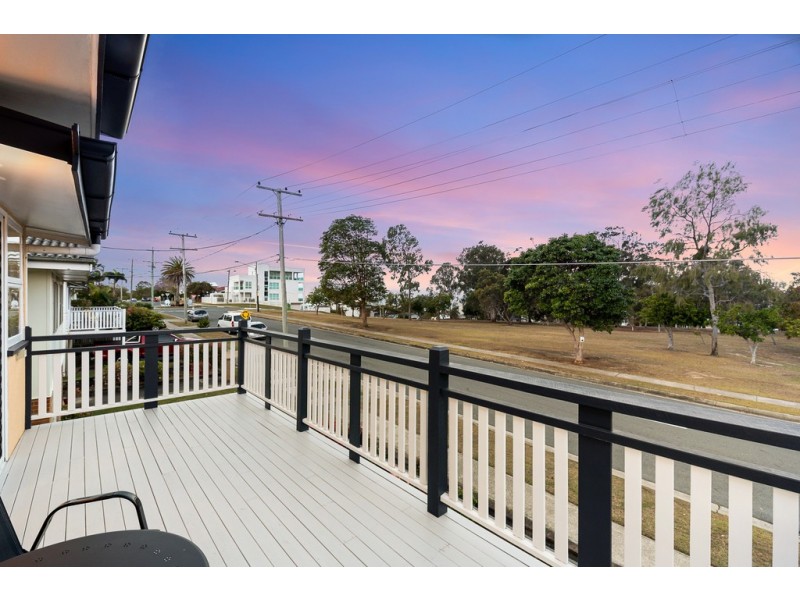 15 Ernest Street, Woody Point QLD 4019