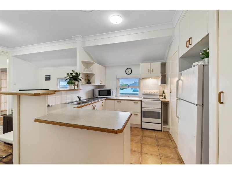 15 Ernest Street, Woody Point QLD 4019