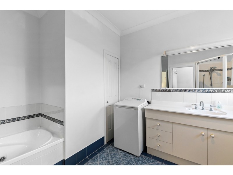 15 Ernest Street, Woody Point QLD 4019