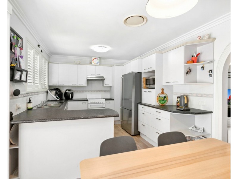 11 Lauderdale Court, Kippa-ring QLD 4021