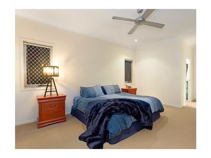 8a Donald Street, Woody Point QLD 4019