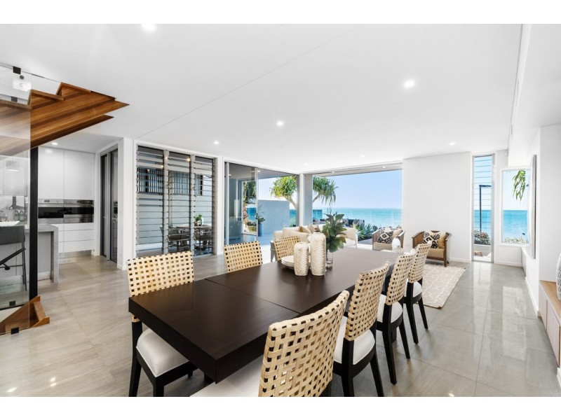 13 Flinders Parade, Scarborough QLD 4020