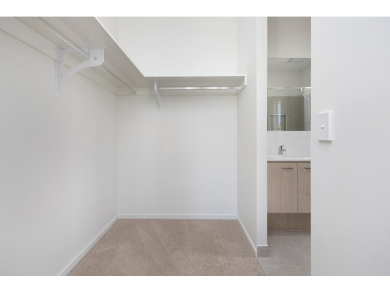 9 Sunrise Street, Newport QLD 4020