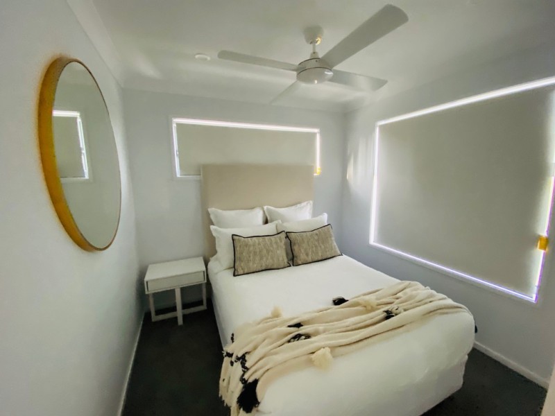 2/15 Bramble Street, Woody Point QLD 4019