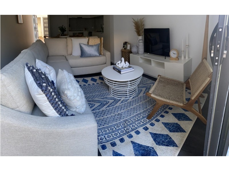 2/15 Bramble Street, Woody Point QLD 4019