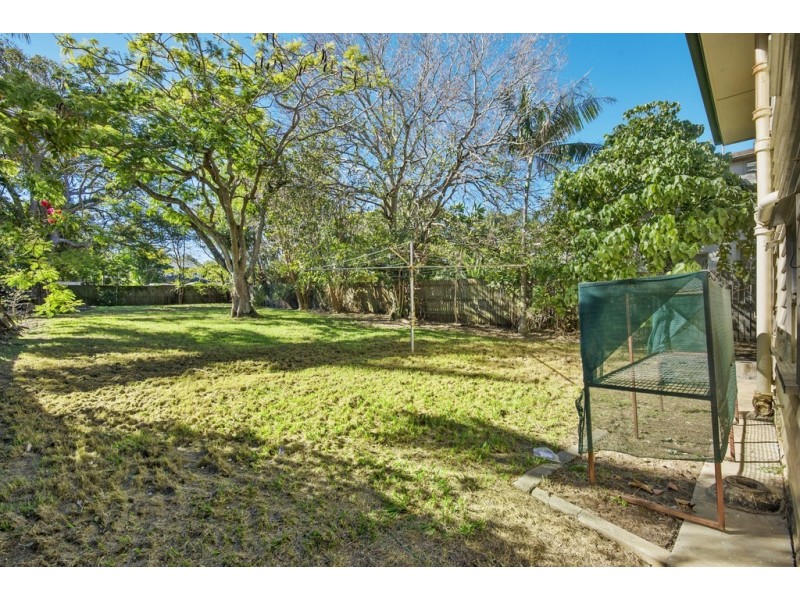 24 Alfred Street, Woody Point QLD 4019